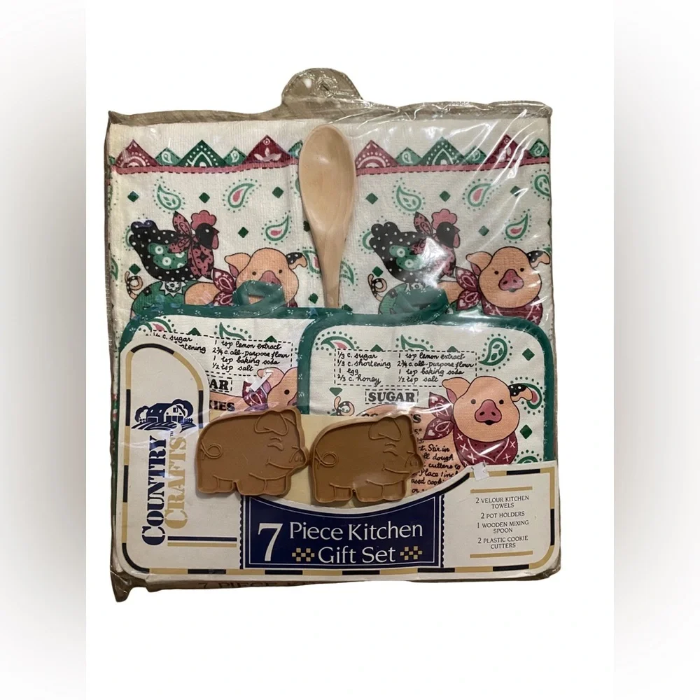 Vintage Country Crafts Kitchen Gift Set Pig Theme Towels Spoon Pot Holders NEW